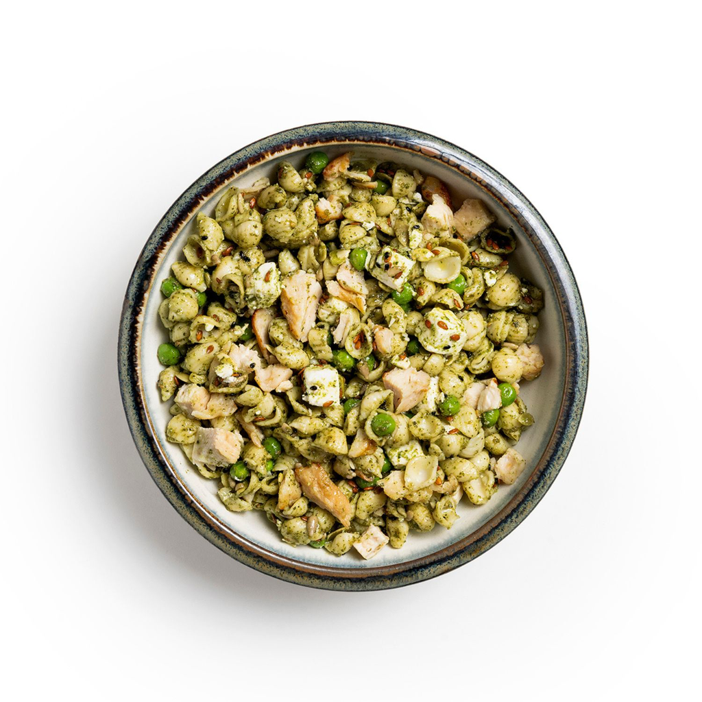 Pasta salade met kip en pesto (1kg)